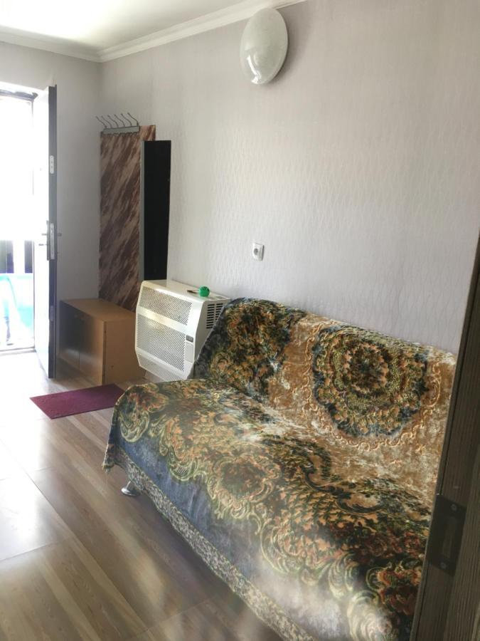 Lux-2-Or-1- Persons Irodion Evdoshvili Street #15 Kʼutʼaisi Exterior foto