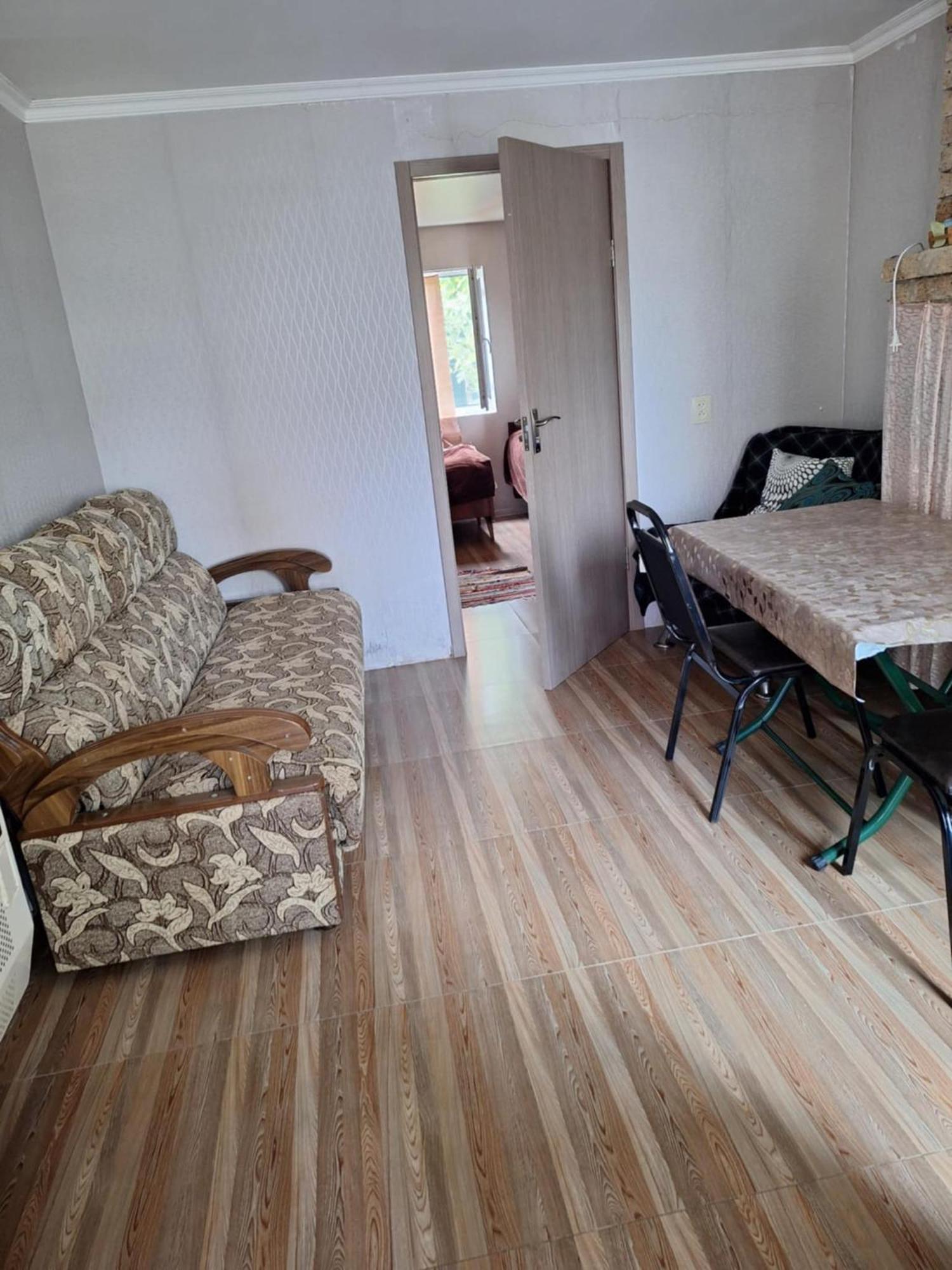 Lux-2-Or-1- Persons Irodion Evdoshvili Street #15 Kʼutʼaisi Exterior foto